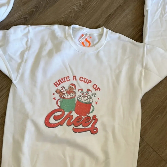 White sweatshirt ​ - Picture 2 of 3